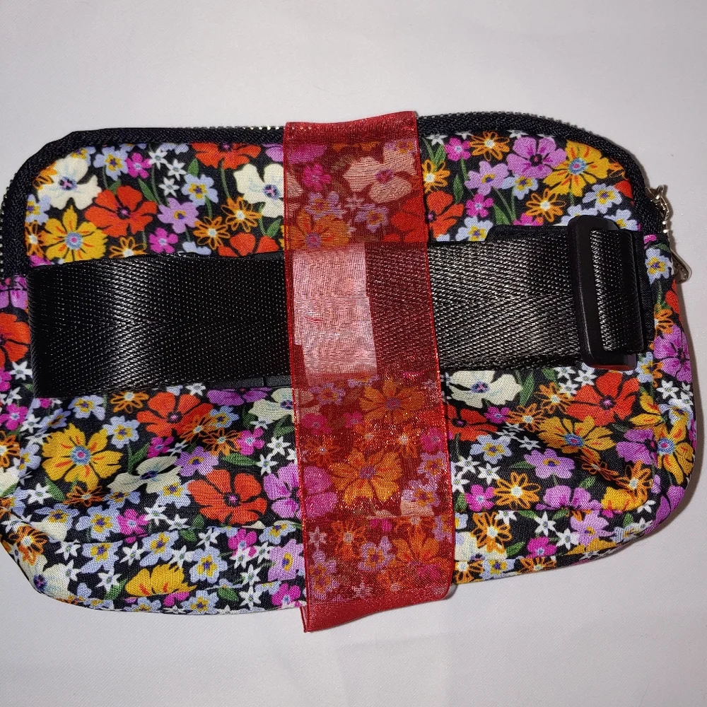 NWT Painted Poppies Belt Bag.